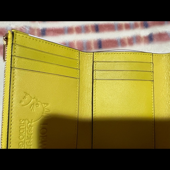 Loewe x Spirited Away Otori-Sama small vertical wallet - Picture 7 of 11